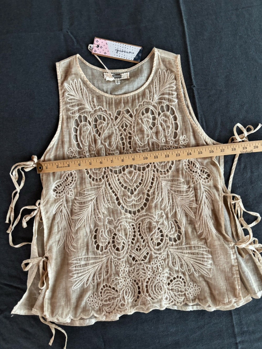 NWT Boho Embroidered Top - Picture 8 of 8